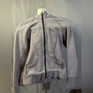 Lululemon scuba hoodie size 6
